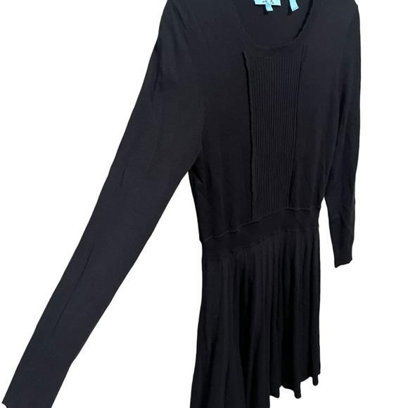 Draper James Scallop Sweater Dress - Picture 6 of 12